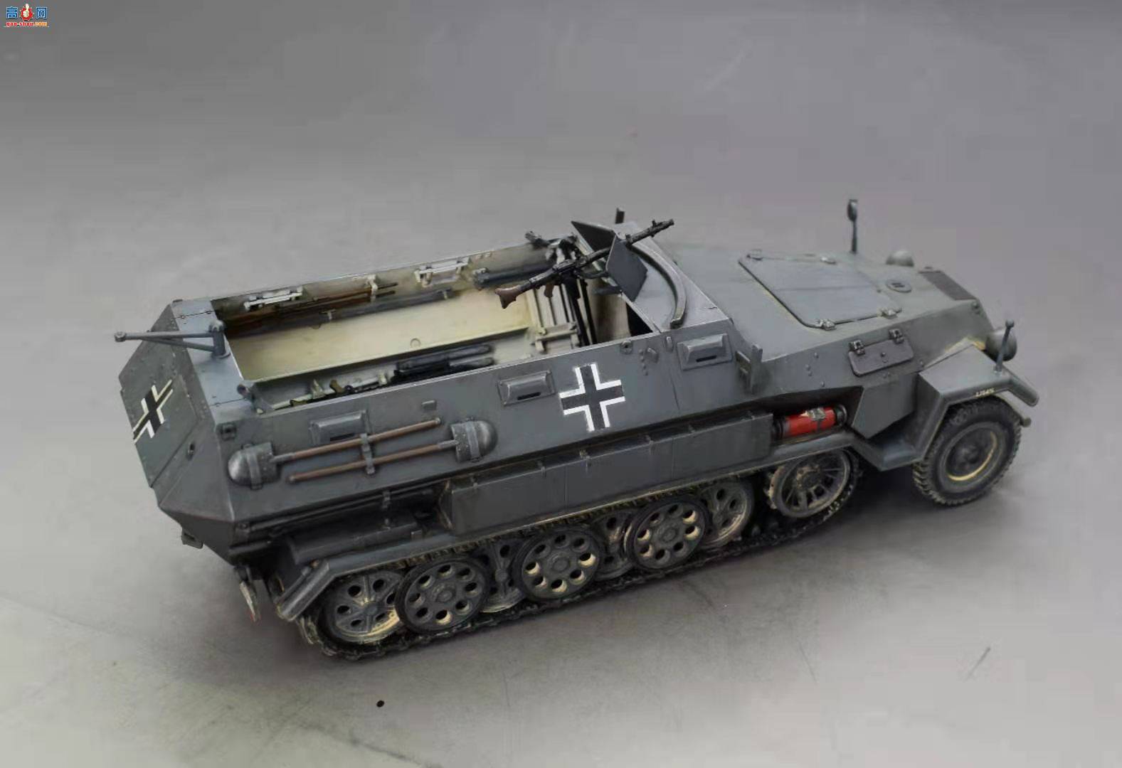 ICM ¹ Sd.Kfz.251 1/1 Ausf.A Ĵ