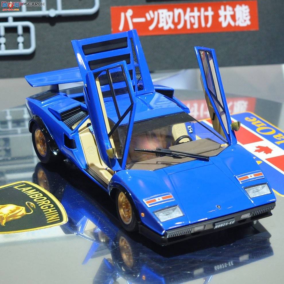 ൺ ܳ 05 050330 Countach 2