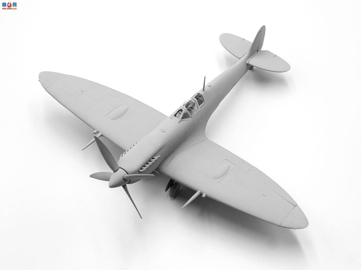ICM 战斗机 48061 二战英国战斗机 喷火 Mk.IX