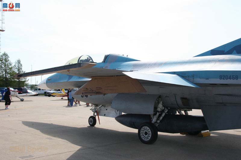  F-16B (920458)ս  ս