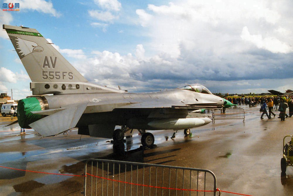  F-16C Block 40E (89-2035)ս