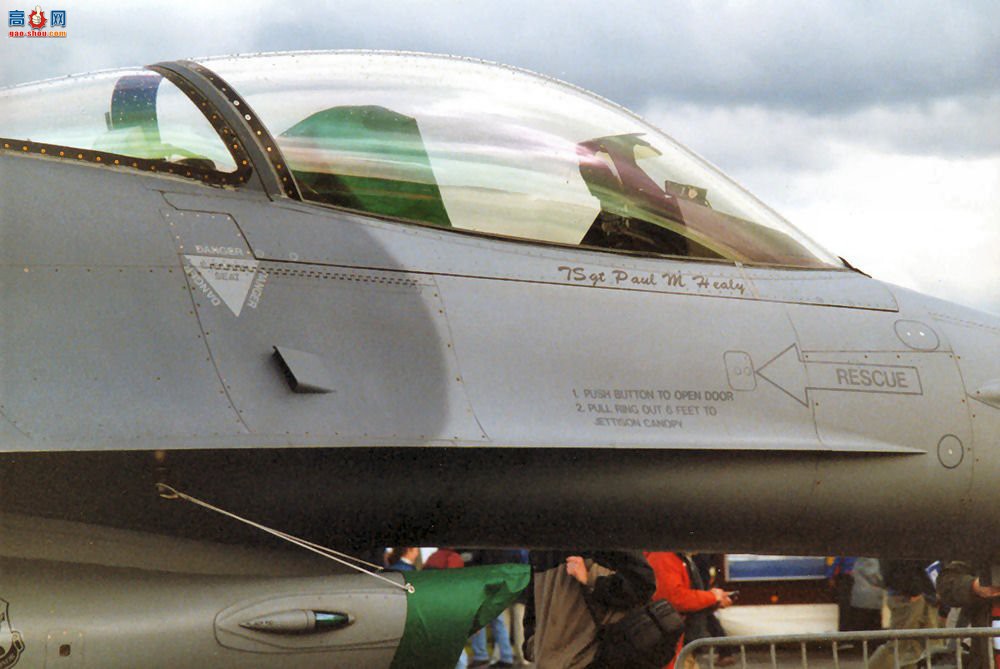  F-16C Block 40E (89-2035)ս