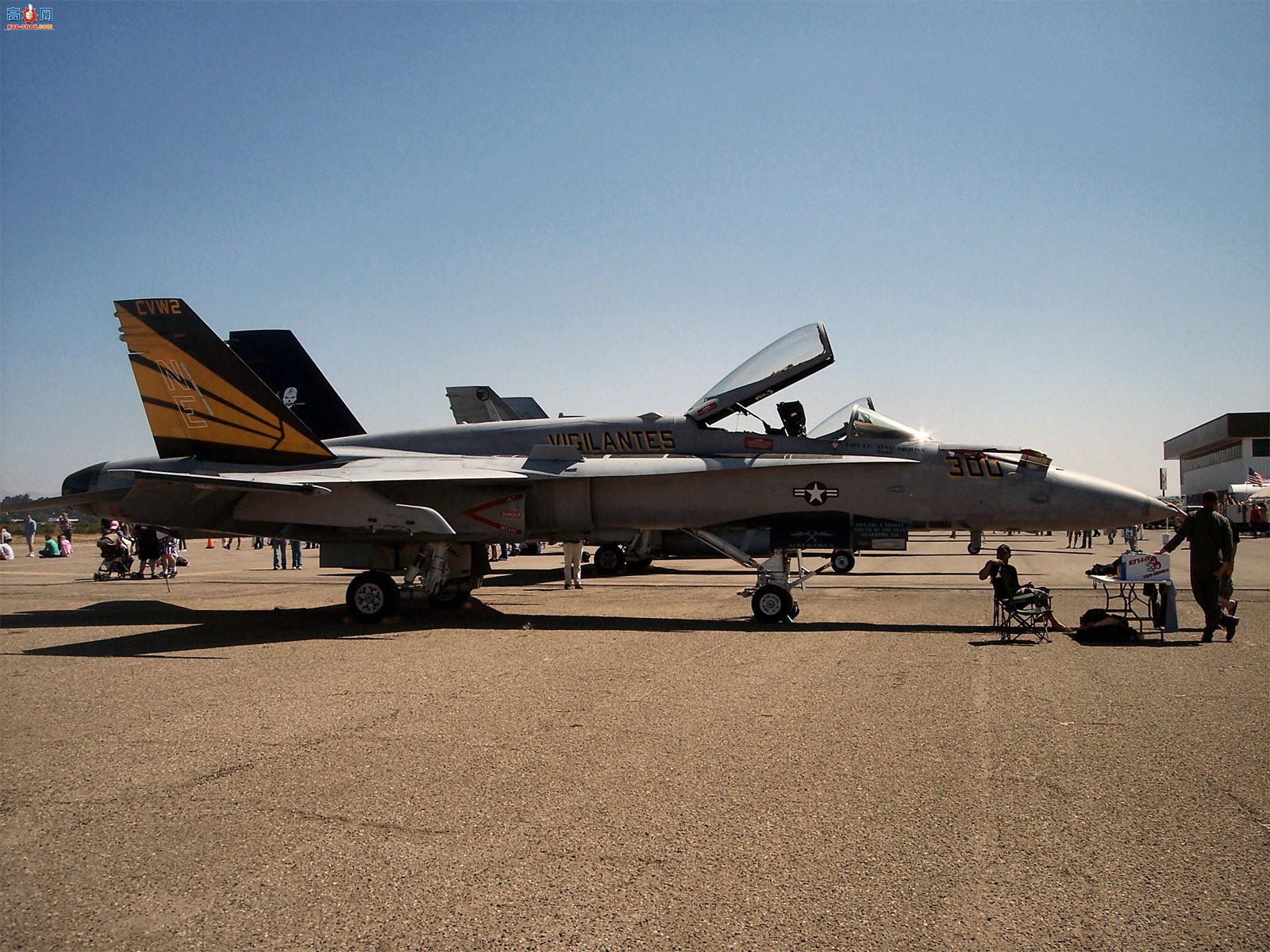  F/A-18C (164716)Ʒս