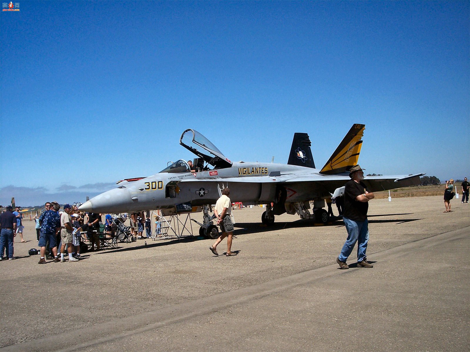  F/A-18C (164716)Ʒս