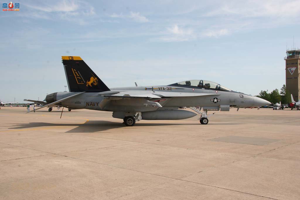  F/A-18F (166661) Ʒս