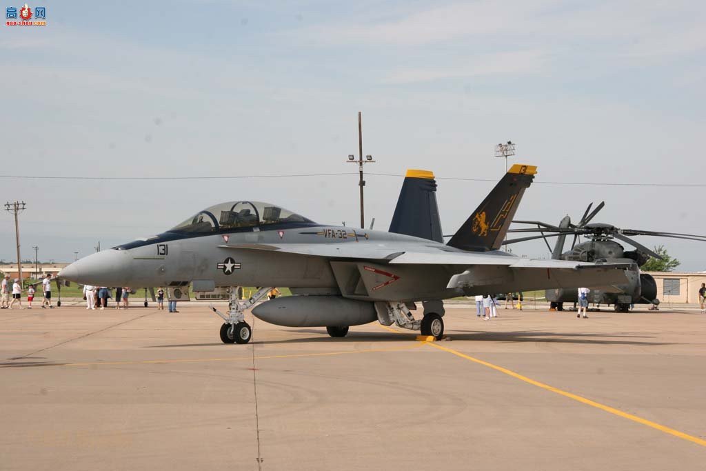  F/A-18F (166661) Ʒս