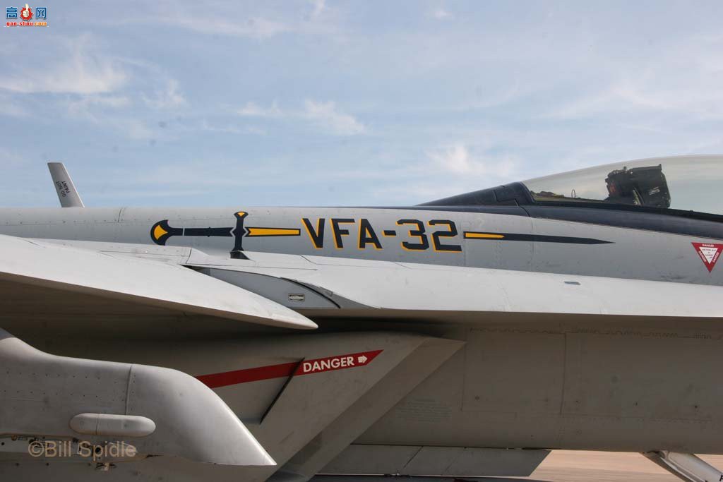  F/A-18F (166661) Ʒս