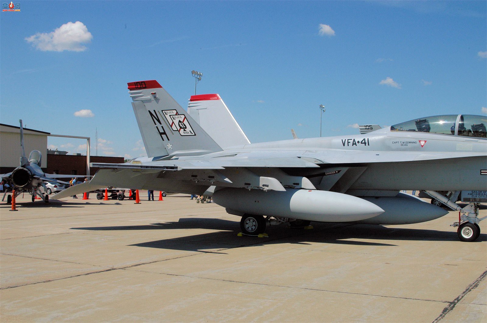  F/A-18F Ʒս