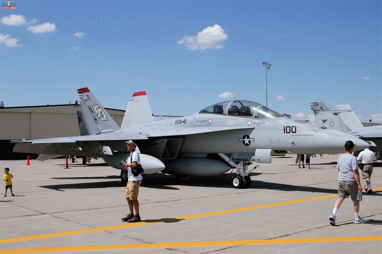  F/A-18F Ʒս