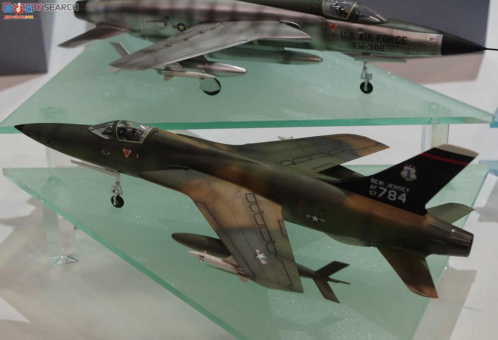 长谷川 战斗机 02053 F-105B/D 雷霆首长连击