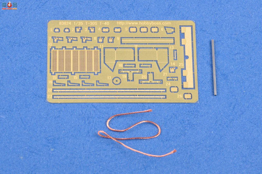 HobbyBoss ̹ 83826 ˹T-40S̹-
