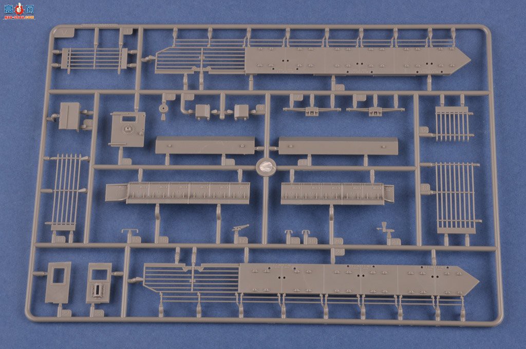 HobbyBoss 84547 以色列国防军PUMA战斗工程车-