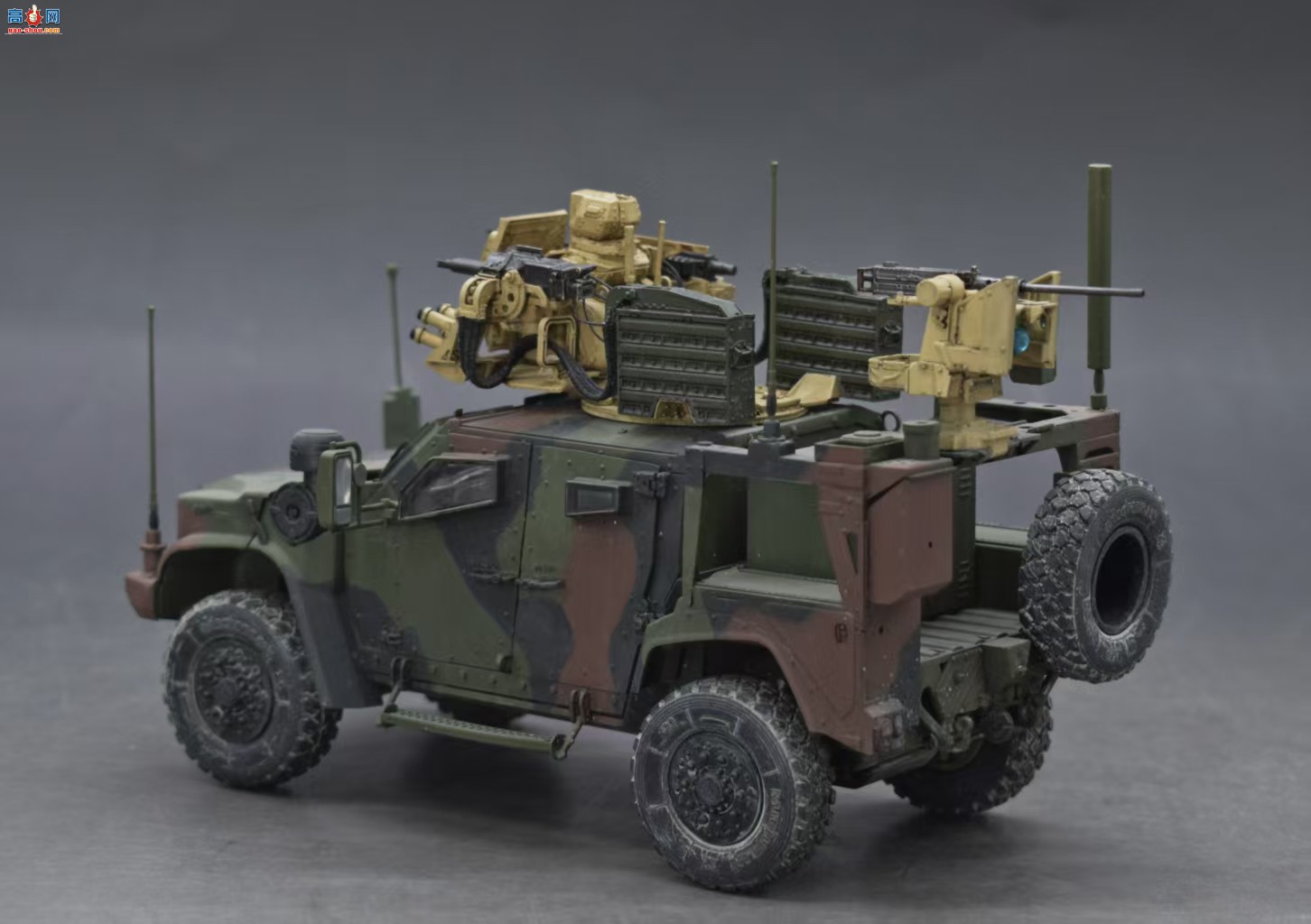 ����������Ʒ | ɥʬ�ս��� 1/35 С����M1278װ�׳�����������վ