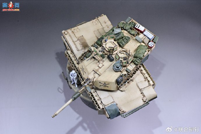����í����Ʒ | 1/35 M1A2 SEP  TUSK II  �ڹ��汾
