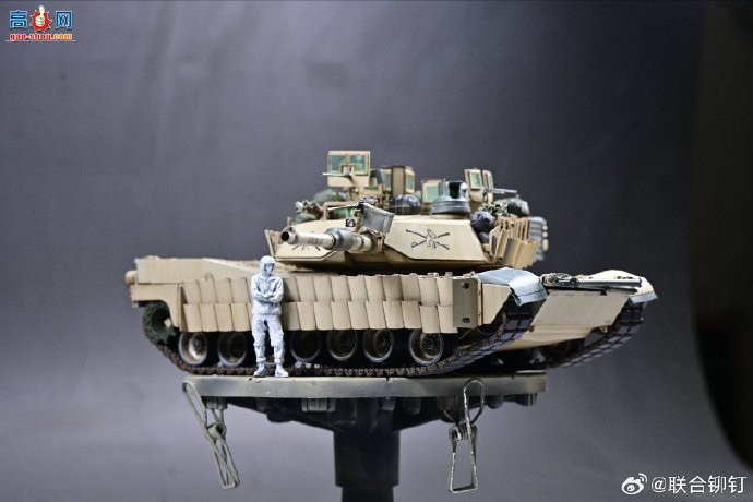 ����í����Ʒ | 1/35 M1A2 SEP  TUSK II  �ڹ��汾