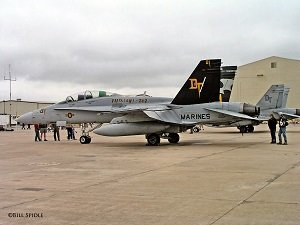  F/A-18D (164652) Ʒս